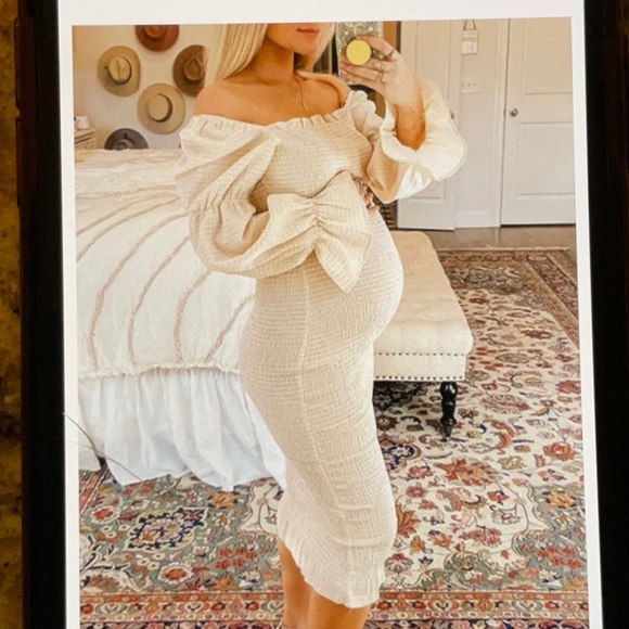 Dresses & Skirts - Maternity dress NWOT